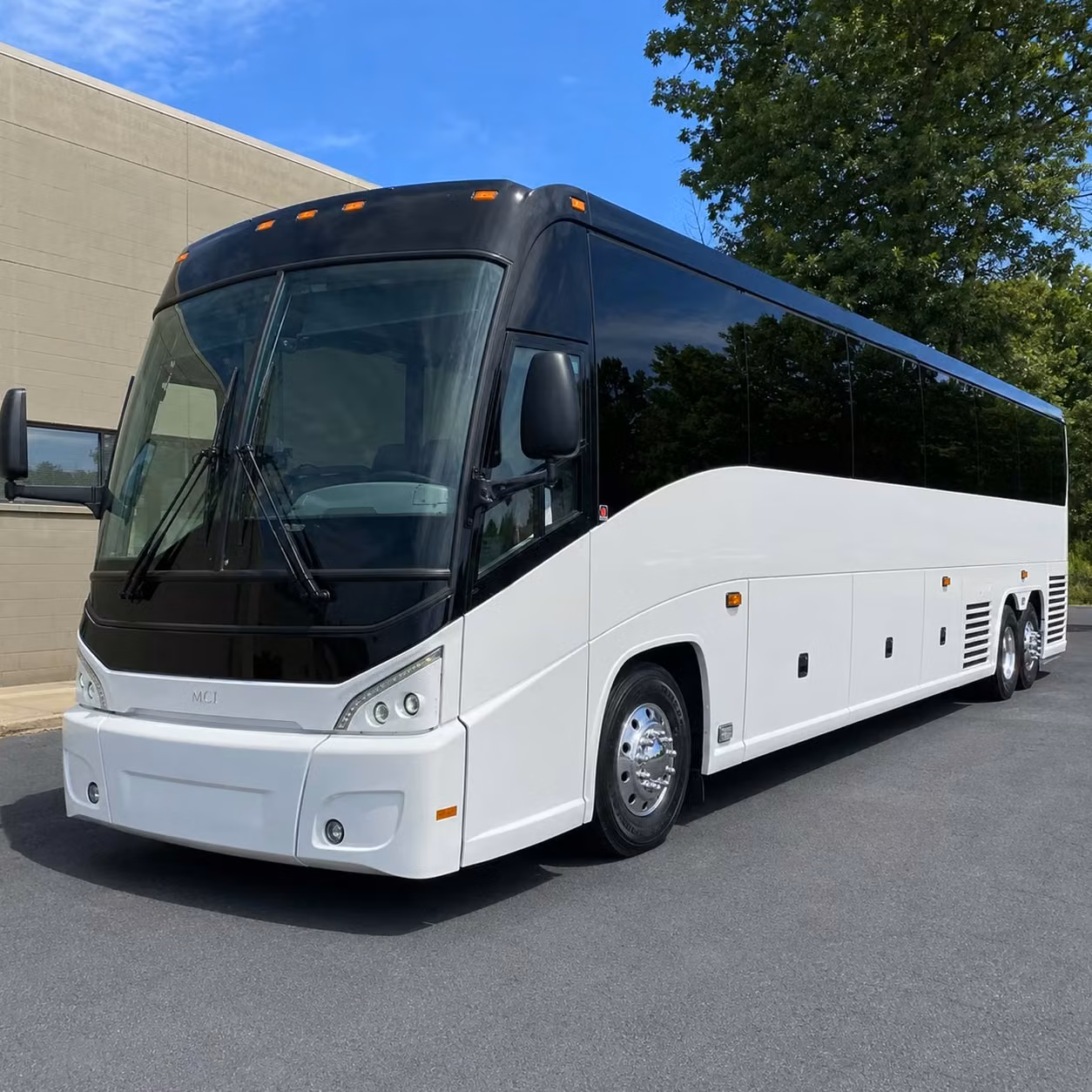 book long distance transportation in suffolk or any city nearby