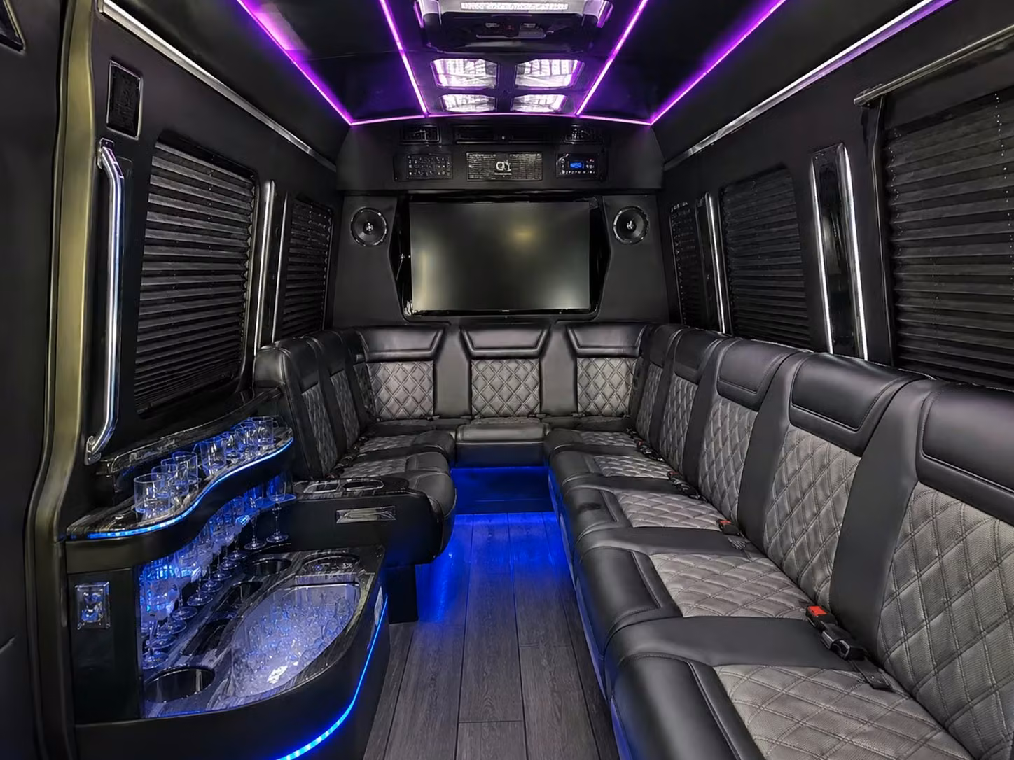 bus rental options for suffolk trips
