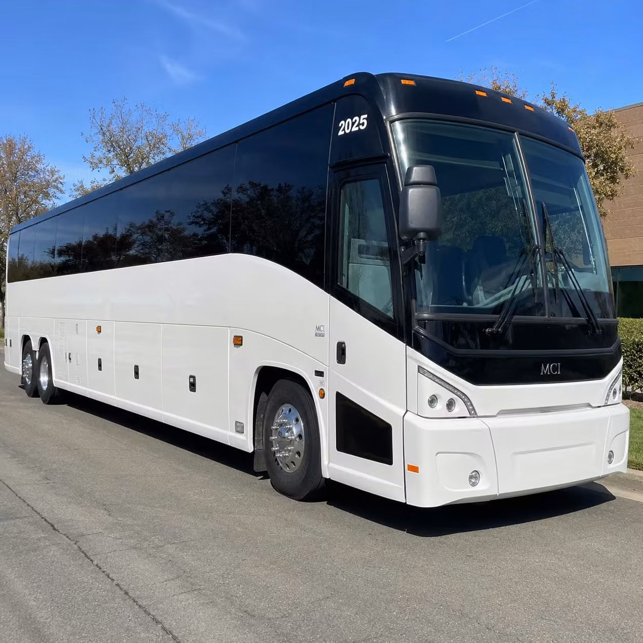 let suffolkcharterbus com handle the ride to chartway arena and norfolk venues