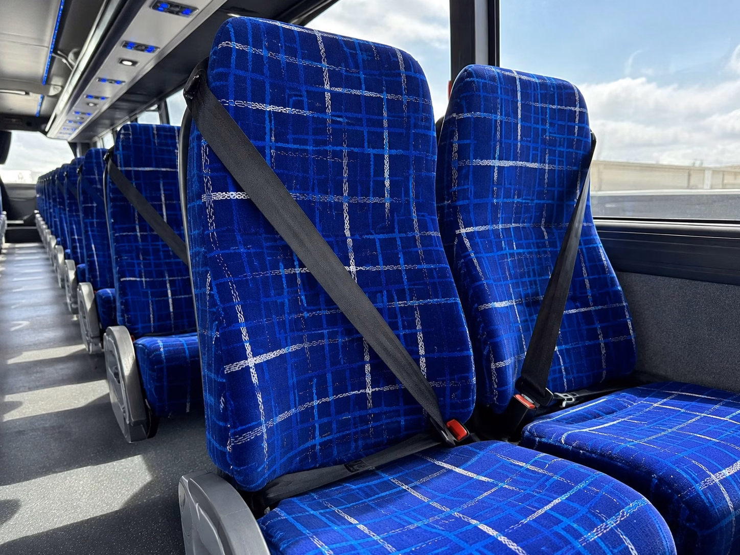 long distance corporate charter bus rentals from suffolk virginia