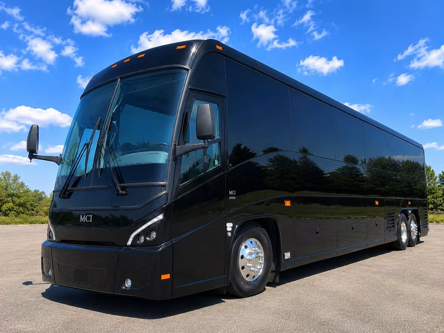 school field trip bus rentals in suffolk