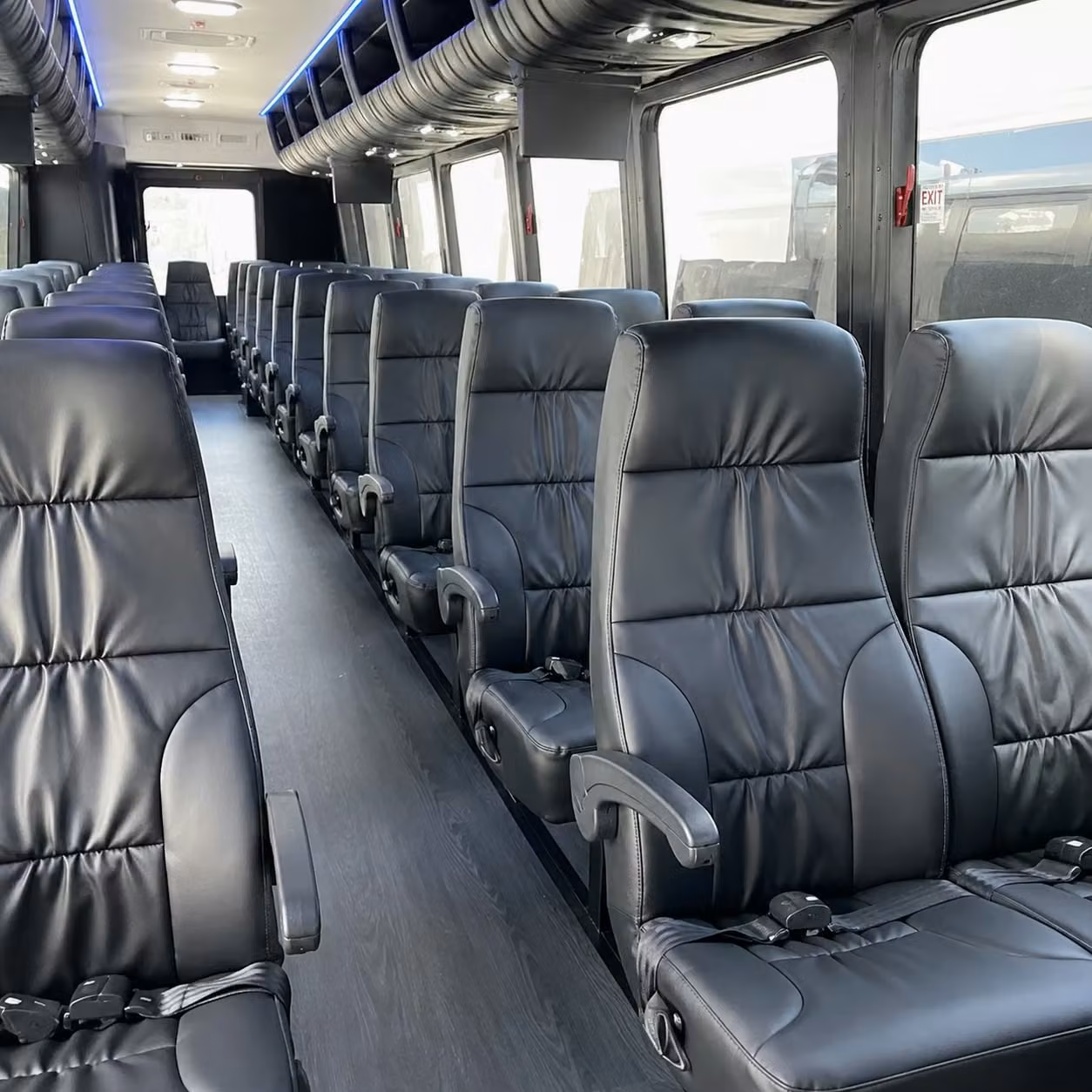 suffolk 35 passenger minibus rental